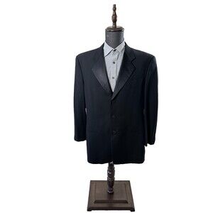 Giorgio Armani Tuxedo Men 42 R - gently used